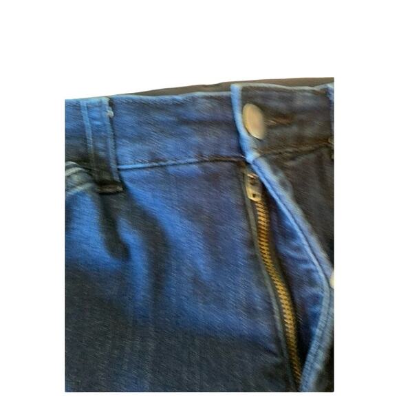 Christopher & Banks Signature slimming jeans with embroidery - Picture 5 of 9